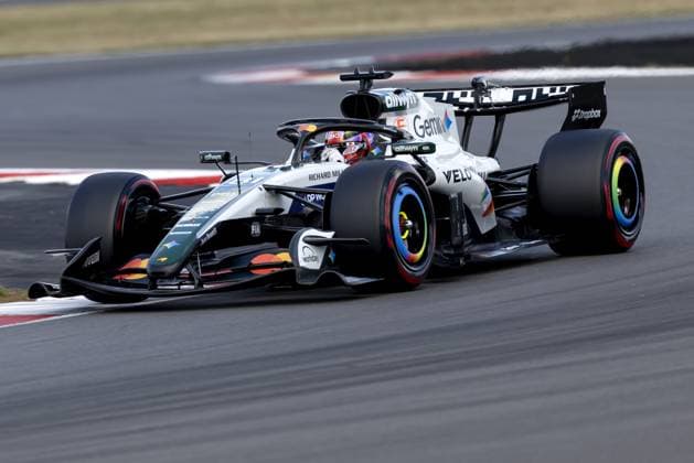 SILVERSTONE - Oscar Piastri (McLaren) in action during the qualifying session at the Silverstone race circuit, ahead of the British Formula 1 Grand Prix. SANDER KONING ANP xVIxANPxSportx xxANPxIVx 562790683 originalFilename: 562790683.jpg