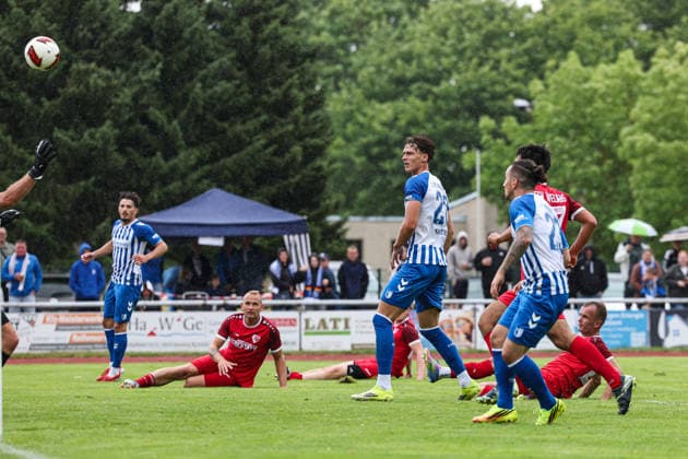 Kevin Manthey (1. FC Magdeburg,20) - 2. Fußball Bundesliga Saison 2026-2027 Testspiel Sommervorbereitung FSV Havelberg vs 1. FC Magdeburg im Sportforum am Eichwald - Aktion,Fußball,Mann,Männer,Deutschland,04.07.2026 *** Kevin Manthey, 1 FC Magdeburg, 2020-2021 Bundesliga Season 2026-2027, Summer Friendly: FSV Havelberg vs. 1 FC Magdeburg at the Sportforum am Eichwald, Action, Soccer, Man, Men, Germany, July 4, 2026