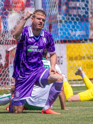 Stammham, Deutschland 04. Juli 2026: Testspiel - 2026 2027 - FC Ingolstadt 04 gegen VfB Eichstätt Im Bild: Torschütze Lars Lokotsch (FCI) jubelt nach seinem Tor zum 1:0 Sportanlage SV Stammham Bayern *** Stammham, Germany, July 4, 2026: 2026-2027 preseason match between FC Ingolstadt 04 and VfB Eichstätt. Pictured: Goal scorer Lars Lokotsch of FCI celebrates after scoring the 1-0 goal at the SV Stammham sports complex in Bavaria. Copyright: xFotostandx xSchäferx