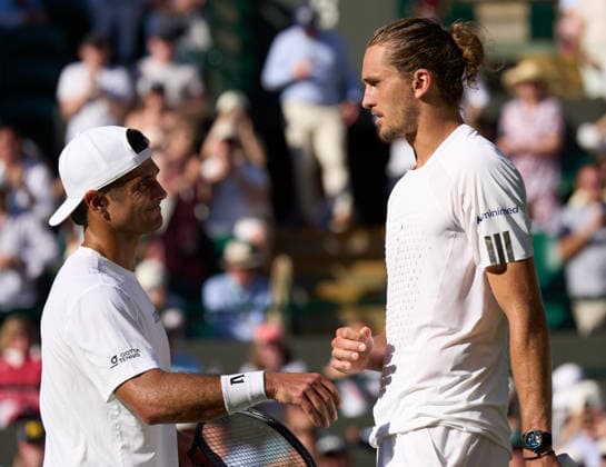 Sport Themen der Woche KW27 2026 Wimbledon, July 04, Day 6 LONDON, - JULY 4: Alexander Zverev of Germany at the net after playing Marcos Giron of the United States in the third round during the 2026 Wimbledon, July 04, Day 6 at The all England club, Wimbledon on July 4, 2026 in London, GBR. London The all England club, Wimbledon GBR Copyright: xPeterxvanxdenxBerg ISIxPhotosx 9451