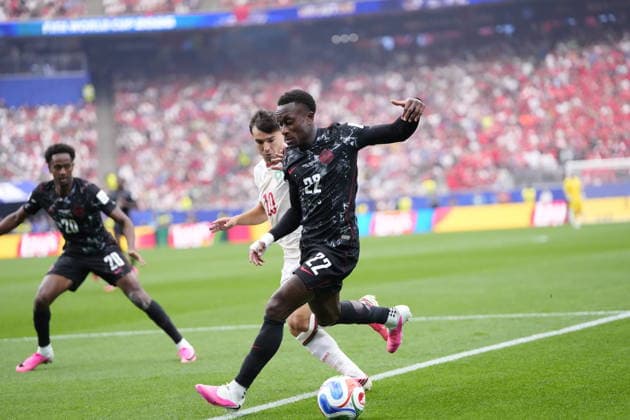 Canada v Morocco - FIFA World Cup, WM, Weltmeisterschaft, Fussball 2026 - Round of 16 HOUSTON, UNITED STATES - JULY 04: Richie Laryea (22) of Canada and Brahim Diaz of Morocco compete for the ball during the 2026 FIFA World Cup Round of 16 match between Canada and Morocco at Houston Stadium (NRG Stadium) on July 04, 2026 in Houston, Texas. Jose Hernandez Anadolu Texas United States. Editorial use only. Please get in touch for any other usage.  Copyright: x2026xAnadoluxJosexHernandezx