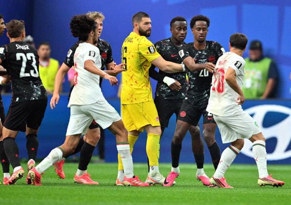 FIFA World Cup, WM, Weltmeisterschaft, Fussball 2026 - Round of 16 - Canada vs Morocco Players scuffle during the FIFA World Cup 2026 Round of 16 match Canada against Morocco, in Houston, USA, 04 July 2026. HOUSTON United States  Copyright: xSAMxWASSONx