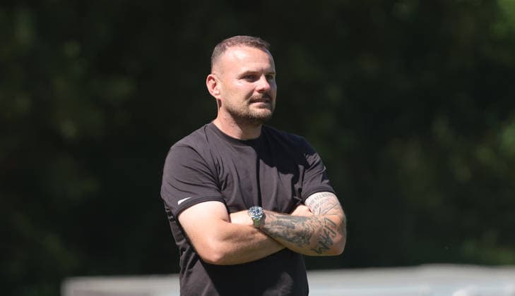 Fußball Testspiel SGV Heilbronn - Freiberg vs. SG Sonnenhof Großaspach , Trainer Kushtrim Lushtaku ( Freiberg ) *** Soccer Friendly Match: SGV Heilbronn Freiberg vs. SG Sonnenhof Großaspach; Coach: Kushtrim Lushtaku (Freiberg)