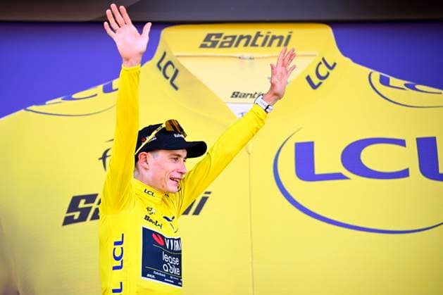 Tour de France 2026 Stage 1 BARCELONA, SPAIN - JULY 04 : Vingegaard Jonas (DEN) of Team Visma Lease a Bike on the podium wearing the yellow jersey during stage 1 of the 113rd edition of Tour de France an UCI World Tour 2.UWT Team Time Trial stage for Men Elite of 19 km with start in Barcelona and finish in Barcelona on July 4, 2026 in Barcelona, Spain, 04 07 2026 Barcelona Spain  Copyright: xTomasxSiskx