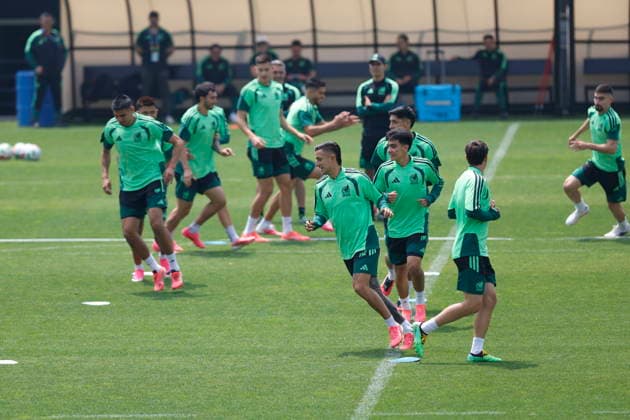 FIFA World Cup, WM, Weltmeisterschaft, Fussball 2026 - Mexico training session Mexico s players attend a training session held in Mexico City, Mexico, 04 July 2026. Mexico will face England in their FIFA World Cup 2026 Round of 16 match on 06 July 2026. Mexico City Mexico  Copyright: xSASHENKAxGUTIERREZx
