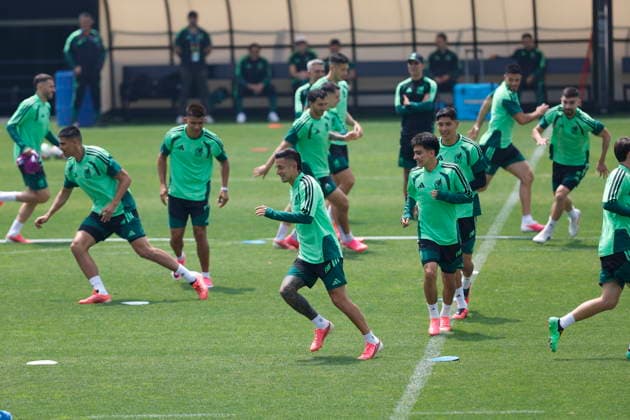 FIFA World Cup, WM, Weltmeisterschaft, Fussball 2026 - Mexico training session Mexico s players attend a training session held in Mexico City, Mexico, 04 July 2026. Mexico will face England in their FIFA World Cup 2026 Round of 16 match on 06 July 2026. Mexico City Mexico  Copyright: xSASHENKAxGUTIERREZx
