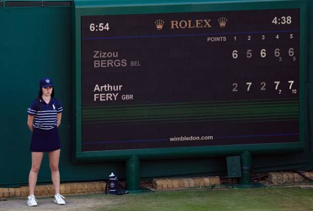 Arthur Fery wins his third round match in four hours and thirty eight minutes Wimbledon Tennis Championships, Day 6, The All England Lawn Tennis and Croquet Club, London, UK - 04 Jul 2026London The All England Lawn Tennis and United Kingdom  Copyright: xKieranxMcManus Shutterstockx 16975553fc