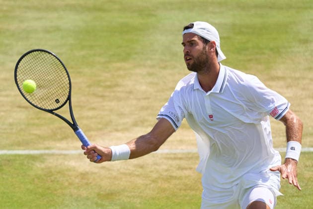 2026 Wimbledon, July 04, Day 6 LONDON, - JULY 4: Karen Kachanov plays a shot against Flavio Cobolli of Italy in the third round during the 2026 Wimbledon, July 04, Day 6 at The all England club, Wimbledon on July 4, 2026 in London, GBR. London The all England club, Wimbledon GBR Copyright: xPeterxvanxdenxBerg ISIxPhotosx 9451