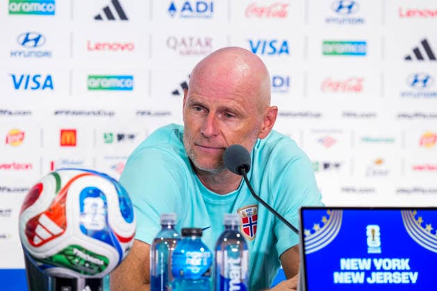 World Cup 2026 East Rutherford, USA 20260704. Norway national team, Nationalteam manager Stale Solbakken at a press conference, PK, Pressekonferenz before the World Cup round of 16 match against Brazil. Photo: Terje Pedersen NTB East Rutherford United States EDITORIAL USE ONLY. RESTRICTED USE FOR BETTING COMPANIES Ref:_SPOUywkZr0J7i0.jpg *** 2026 World Cup, East Rutherford, USA, July 4, 2026: Norway national team manager Stale Solbakken at a press conference before the World Cup Round of 16 match against Brazil. Photo by Terje Pedersen, NTB, East Rutherford, United States. EDITORIAL USE ONLY. RESTRICTED USE FOR BETTING COMPANIES.  Copyright: xTerjexPedersenx xNTBx