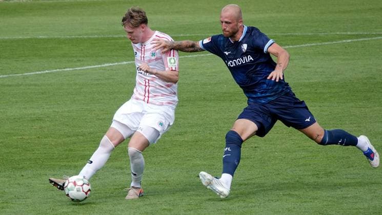 Fußball Testspiel Begegnung RW Oberhausen gegen VfL Bochum ** NUR FÜR REDAKTIONELLE ZWECKE ** EDITORIAL USE ONLY **<p>Impression vom Testspiel am Samstag, 04.07.2026 zwischen RW Oberhausen (weiß) gegen VfL Bochum im Niederrheinstadion in Oberhausen. Deutschland NRW Oberhausen Copyright: MichaelxKorte *** Soccer Friendly Match: RW Oberhausen vs. VfL Bochum ** FOR EDITORIAL USE ONLY ** EDITORIAL USE ONLY ** p Impression from the friendly match on Saturday, July 4, 2026, between RW Oberhausen (in white) and VfL Bochum at the Niederrheinstadion in Oberhausen, Germany (North Rhine-Westphalia), Oberhausen. Copyright MichaelxKorte Copyright: MichaelxKorte doc86komxcd2evfb9aqo7p ,EDITORIAL USE ONLY