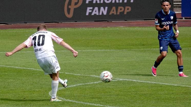Fußball Testspiel Begegnung RW Oberhausen gegen VfL Bochum ** NUR FÜR REDAKTIONELLE ZWECKE ** EDITORIAL USE ONLY **<p>Impression vom Testspiel am Samstag, 04.07.2026 zwischen RW Oberhausen (weiß) gegen VfL Bochum im Niederrheinstadion in Oberhausen. Deutschland NRW Oberhausen Copyright: MichaelxKorte *** Soccer Friendly Match: RW Oberhausen vs. VfL Bochum ** FOR EDITORIAL USE ONLY ** EDITORIAL USE ONLY ** p Impression from the friendly match on Saturday, July 4, 2026, between RW Oberhausen (white) and VfL Bochum at the Niederrheinstadion in Oberhausen, Germany (North Rhine-Westphalia), Oberhausen. Copyright MichaelxKorte Copyright: MichaelxKorte doc86komuk4pmh1a5o2soep ,EDITORIAL USE ONLY