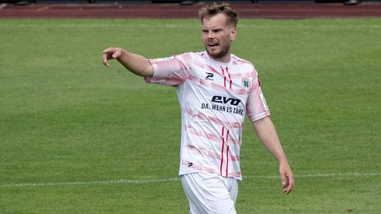 Fußball Testspiel Begegnung RW Oberhausen gegen VfL Bochum ** NUR FÜR REDAKTIONELLE ZWECKE ** EDITORIAL USE ONLY **<p>Impression vom Testspiel am Samstag, 04.07.2026 zwischen RW Oberhausen (weiß) gegen VfL Bochum im Niederrheinstadion in Oberhausen. Deutschland NRW Oberhausen Copyright: MichaelxKorte *** Soccer Friendly Match: RW Oberhausen vs. VfL Bochum ** FOR EDITORIAL USE ONLY ** EDITORIAL USE ONLY ** p Impression from the friendly match on Saturday, July 4, 2026, between RW Oberhausen (white) and VfL Bochum at the Niederrheinstadion in Oberhausen, Germany (North Rhine-Westphalia), Oberhausen. Copyright MichaelxKorte Copyright: MichaelxKorte doc86komwaa7yx1berf01v6z ,EDITORIAL USE ONLY