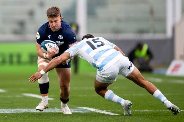 Kyle Rowe of Scotland is tackled Argentina v Scotland, Nations Championship 2026, Rugby Union International, Estadio Mario Alberto Kempes, Cordoba, Argentina - 04 Jul 2026Cordoba Estadio Mario Alberto Kempes Argentina  Copyright: xGeroxUranga Shutterstockx 16975563z