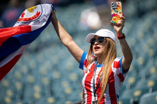 July 4, 2026, Philadelphia, Pennsylvania, United States: France and Paraguay fans in the stands during the round of 16 World Cup match at Philadelphia Stadium World Cup 2026: RD16: Paraguay V France  - ZUMArf1_ 20260704_zaf_rf1_005 Copyright: xRickyxFitchettx