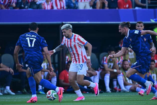 Paraguay v France - FIFA World Cup, WM, Weltmeisterschaft, Fussball 2026 - Round of 16 PHILADELPHIA, UNITED STATES - JULY 04: Julio Enciso of Paraguay reacts during the 2026 FIFA World Cup Round of 16 match between Paraguay and France at Lincoln Financial Field (Philadelphia Stadium) in Philadelphia, Pennsylvania, United States on July 04, 2026. Abdulhamid Hosbas Anadolu Pennsylvania United States. Editorial use only. Please get in touch for any other usage.  Copyright: x2026xAnadoluxAbdulhamidxHosbasx