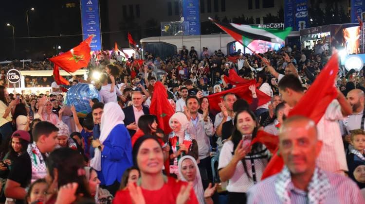 RAMALLAH, WEST BANK JULY 4, 2026: Palestinians celebrate in Ramallah, West Bank, after Morocco defeated Canada 3-0 to qualify for the FIFA World Cup, WM, Weltmeisterschaft, Fussball 2026 quarterfinals on July 4, 2026. Morocco became the first team to reach the quarterfinal stage of the tournament. RAMALLAH Palestine, State of Copyright: x xTariqxHamedxKhamaysehx xJNAxPressx