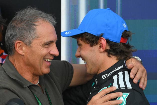 F1 Grand Prix of Great Britain - Sprint & Qualifying Marco Antonelli celebrates with Kimi Antonelli of Italy and the Mercedes-AMG PETRONAS Formula One Team after securing pole position during qualifying for the Formula 1 Pirelli British Grand Prix 2026 at Silverstone Circuit, Towcester, on July 2, 2026. Towcester Northants United Kingdom  Copyright: xMIxNewsx originalFilename:fletcher-formula1260704_npHjp.jpg