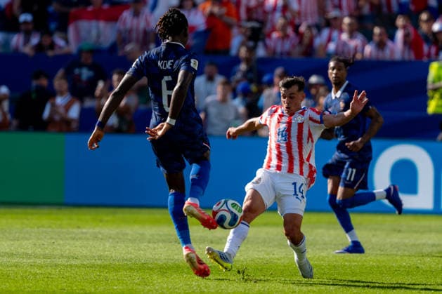 Andres Cubas seen during FIFA World Cup, WM, Weltmeisterschaft, Fussball WM, Weltmeisterschaft, Fussball 2026 Round of 16 game between national teams of Paraguay and France (Edmund Wong Ball Raw Images) Philadelphia Philadelphia Stadium USA Copyright: xEdmundxWongx EW_FRAvPAR-26