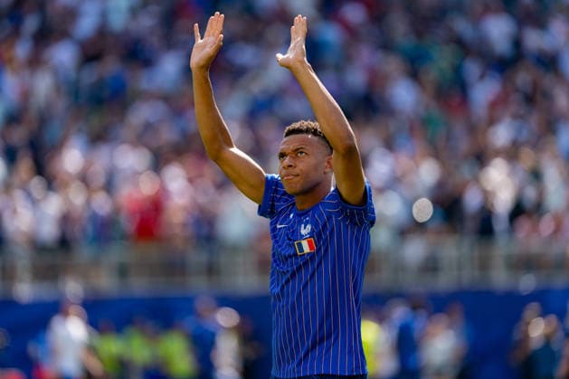 Kylian Mbappe seen during FIFA World Cup, WM, Weltmeisterschaft, Fussball WM, Weltmeisterschaft, Fussball 2026 Round of 16 game between national teams of Paraguay and France (Edmund Wong Ball Raw Images) Philadelphia Philadelphia Stadium USA Copyright: xEdmundxWongx EW_FRAvPAR-22