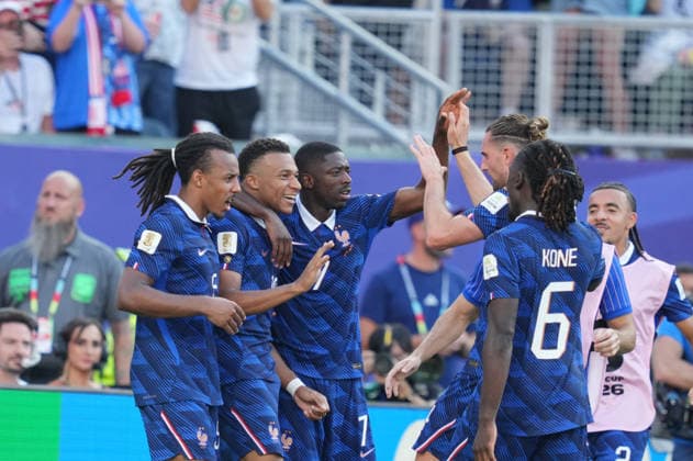 Kylian Mbappe (France) scores and celebrates his teams first goal during Paraguay and France, Round of 16 FIFA World Cup, WM, Weltmeisterschaft, Fussball 2026, Philadelphia Stadium, Philadelphia, United States on July 4, 2026. Thor Wegner DeFodi Images. (Photo by DeFodi Images) - *** Kylian Mbappé of France scores and celebrates his team s first goal during the Round of 16 match between Paraguay and France at the 2026 FIFA World Cup at Philadelphia Stadium in Philadelphia, United States, on July 4, 2026. Photo by DeFodi Images (Thor Wegner)