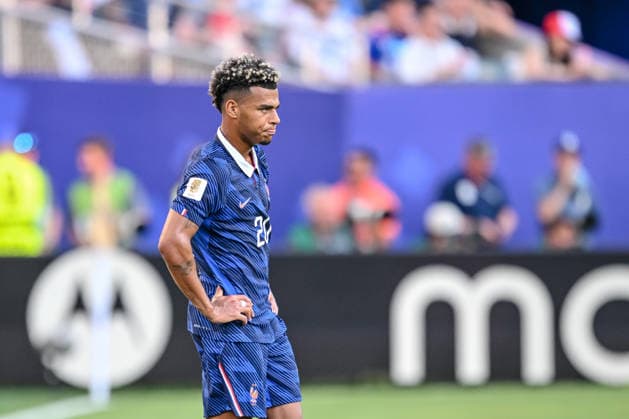 Desire Doue (France) Looks on during the FIFA World Cup, WM, Weltmeisterschaft, Fussball 2026 Round Of 16 match between Paraguay and France at Philadelphia Stadium on July 4, 2026 in Philadelphia, United States. (Photo by Harry Langer DeFodi Images) - *** Desire Doue of France looks on during the 2026 FIFA World Cup Round of 16 match between Paraguay and France at Philadelphia Stadium on July 4, 2026, in Philadelphia, United States. Photo by Harry Langer, DeFodi Images
