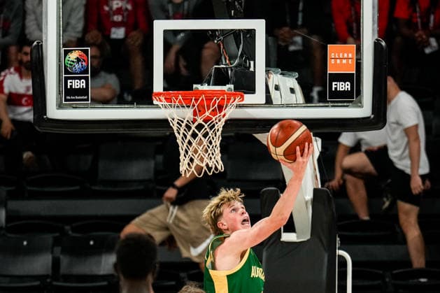 USA v Australia - Semi Final - FIBA U17, U 17 Basketball World Cup 2026 Luke Paul of Australia plays during the FIBA U17 Basketball World Cup Semi-Final game between the United States and Australia at BDC Main Venue in Istanbul, Turkey, on July 4, 2026. Istanbul Istanbul Turkey  Copyright: xYagizxGurtugx originalFilename:gurtug-usavaust260704_npVsU.jpg