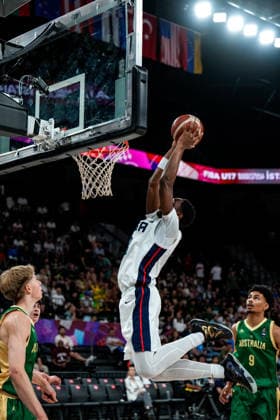 USA v Australia - Semi Final - FIBA U17, U 17 Basketball World Cup 2026 Jordan Page of the United States dunks the ball during the FIBA U17 Basketball World Cup Semi-Final game between the United States and Australia at BDC Main Venue on July 4, 2026, in Istanbul, Turkey. Istanbul Istanbul Turkey  Copyright: xYagizxGurtugx originalFilename:gurtug-usavaust260704_npOzJ.jpg