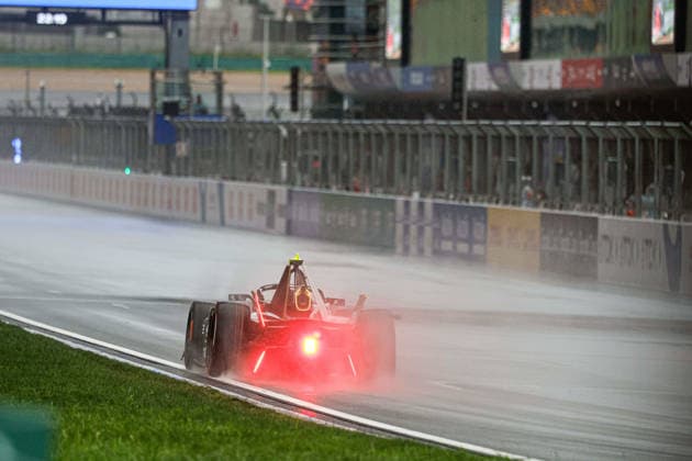 2026 FORMULA E SHANGHAI ePRIX 07 GUNTHER Maximilian (ger), DS Penske, DS E-Tense FE25, action, during the Shanghai ePrix, 12th and 13th round of the 2025-26 ABB FIA Formula E World Championship, WM, Weltmeisterschaft on the Shanghai International Circuit from July 3 to 5, 2026 in Shanghai, China - ShanghaiChina  Copyright: xFREDERICxLExFLOCxHx