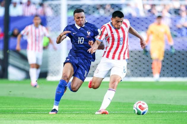 RECORD DATE NOT STATED FIFA World Cup, WM, Weltmeisterschaft, Fussball 2026 - Round of 16 - Paraguay v France Kylian Mbappe player of France and Diego Gomez player of Paraguay during the Round of 16 match between Paraguay and France at the FIFA World Cup, at Philadelphia Stadium, in Philadelphia, United States, on Saturday, July 04, 2026.(Foto: William Volcov Brazil Photo Press IMAGO) Sports Philadelphia PA United States Copyright: xWILLIAMxVOLCOVx