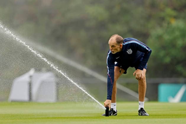 July 4, 2026, Mexico City, Mexico: Thomas Tuchel head coach of the England during the training session one day ahead of the FIFA World Cup, WM, Weltmeisterschaft, Fussball 2026 round of 16 match between Mexico and England at Pumas La Cantera training center on July 04, 2026 in Mexico City, Mexico. Photo: DiaEsportivo Mexico City Mexico - ZUMAh208 20260704_zsp_h208_040 Copyright: xHeulerxAndreyx