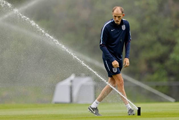 July 4, 2026, Mexico City, Mexico: Thomas Tuchel head coach of the England looks on during the training session one day ahead of the FIFA World Cup, WM, Weltmeisterschaft, Fussball 2026 round of 16 match between Mexico and England at Pumas La Cantera training center on July 04, 2026 in Mexico City, Mexico. Photo: DiaEsportivo Mexico City Mexico - ZUMAh208 20260704_zsp_h208_041 Copyright: xHeulerxAndreyx