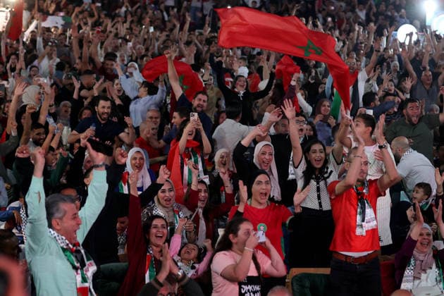 Football fans gather in West Bank to watch FIFA World Cup, WM, Weltmeisterschaft, Fussball 2026 - Round of 16 RAMALLAH, WEST BANK, PALESTINE - JULY 4: Crowd of football fans supporting Morocco gather in an open-air square in Ramallah, West Bank on July 4, 2026, to watch the FIFA World Cup Round of 16 match between Morocco and Canada. Issam Rimawi Anadolu Ramallah Palestinian Territory, Occupied. Editorial use only. Please get in touch for any other usage.  Copyright: x2026xAnadoluxIssamxRimawix