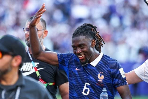 RECORD DATE NOT STATED FIFA World Cup, WM, Weltmeisterschaft, Fussball 2026 - Round of 16 - Paraguay v France Manu Kone player of France celebrates the 1 0 victory over Paraguay after the Round of 16 match at Philadelphia Stadium, in Philadelphia, United States, on Saturday, July 04, 2026.(Foto: Vanessa Carvalho Brazil Photo Press IMAGO) Sports Copyright: xVanessaxCarvalhox