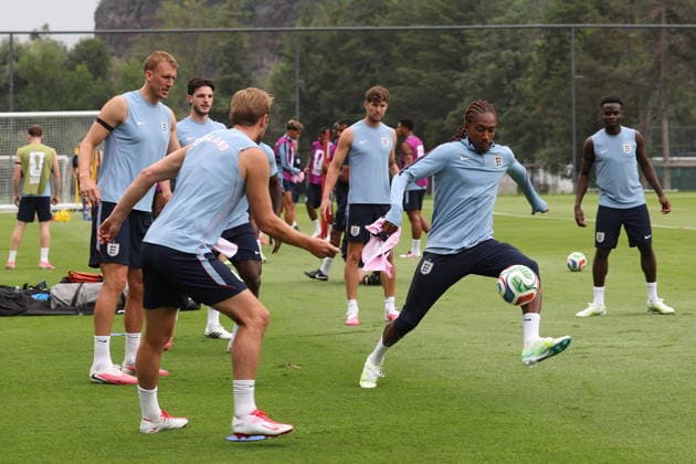 FIFA World Cup, WM, Weltmeisterschaft, Fussball 2026 - England trainign session Harry Kane (L) and Djed Spence (R) of England takes part in a training session in Mexico City, Mexico, 04 July 2026. MEXICO CITY Mexico  Copyright: xALEXxCRUZx