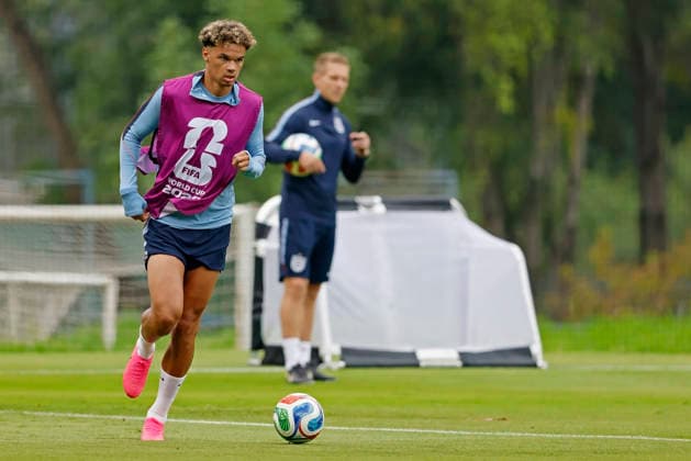 July 4, 2026, Mexico City, Mexico: Nico O Reilly of the England runs with the ball during the training session one day ahead of the FIFA World Cup, WM, Weltmeisterschaft, Fussball 2026 round of 16 match between Mexico and England at Pumas La Cantera training center on July 04, 2026 in Mexico City, Mexico. Photo: DiaEsportivo Mexico City Mexico - ZUMAh208 20260704_zsp_h208_064 Copyright: xHeulerxAndreyx