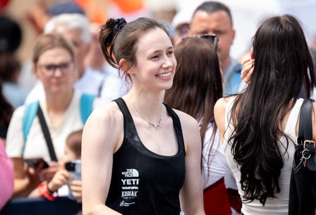 World Climbing Series Krakow 2026 - Day 2. Emma Hunt competes in the World Climbing Series Krakow 2026 at the Main Market Square in Krakow, Poland, on July 4, 2026. Krakow Poland  Copyright: xMarcinxGolbax originalFilename:golba-worldcli260704_npsxw.jpg