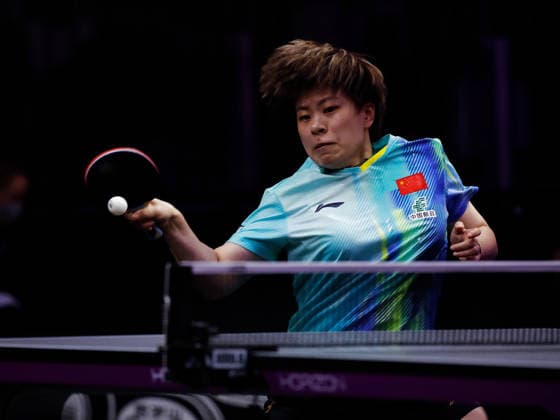 (260705) -- ONTARIO, July 5, 2026 -- Wang Yidi of China hits a return during the women s singles quarterfinal match against Joo Cheonhui of South Korea at the WTT United States Smash 2026 in Ontario, California, the United States, July 4, 2026. (Photo by Xinhua) (SP)U.S.-ONTARIO Table tennis, Tischtennis WTT SMASH 2026-WOMEN S SINGLES QiuxChen 