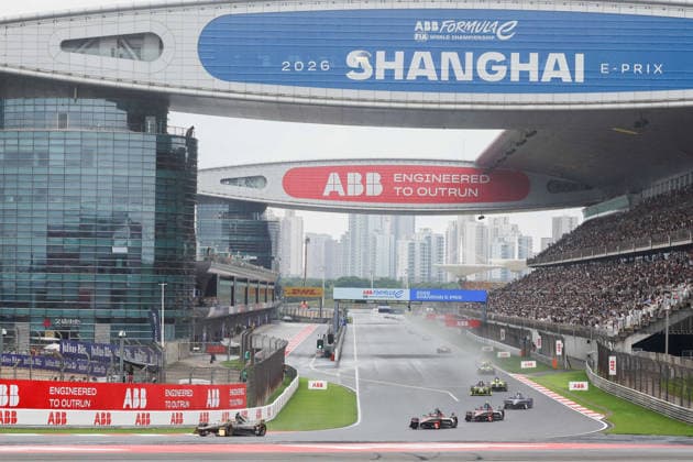 2026 FORMULA E SHANGHAI ePRIX 77 BARNARD Taylor (gbr), DS Penske, DS E-Tense FE25, action, during the Shanghai ePrix, 12th and 13th round of the 2025-26 ABB FIA Formula E World Championship, WM, Weltmeisterschaft on the Shanghai International Circuit from July 3 to 5, 2026 in Shanghai, China - ShanghaiChina  Copyright: xFREDERICxLExFLOCxHx