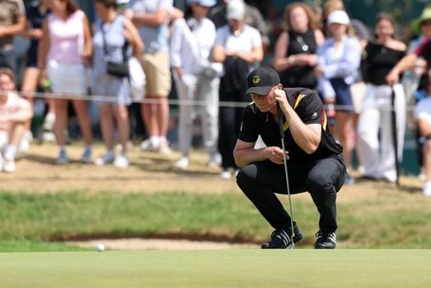 Finn Koelle (AM) (GER) beim lesen der Puttlinie auf dem Green 11, 37. BMW International Open 2026, Golf, DP World Tour, Herren, Finale, 05.07.2026 Eichenried Bayern Deutschland *** Finn Koelle (GER) reading the putt line on the 11th green, 37th BMW International Open 2026, Golf, DP World Tour, Men s, Final, July 5, 2026, Eichenried, Bavaria, Germany Copyright: xkolbert-press ChristianxKolbertx