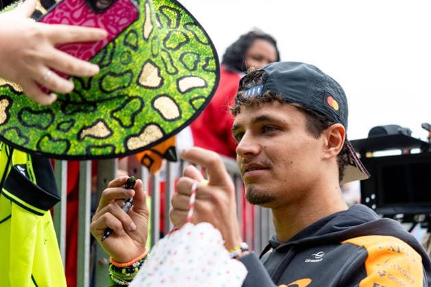 July 5, 2026, Silverstone, Northamptonshire, United Kingdom: LANDO NORRIS (1, McLaren Mastercard F1 Team, GBR, British F1 Driver, MCL40) during drivers arrival on race day (Sunday) at the Formula 1 Pirelli British Grand Prix 2026 at Silverstone Circuit Silverstone United Kingdom - ZUMAr193 20260705_zsp_r193_010 Copyright: xSaraxRuffonix