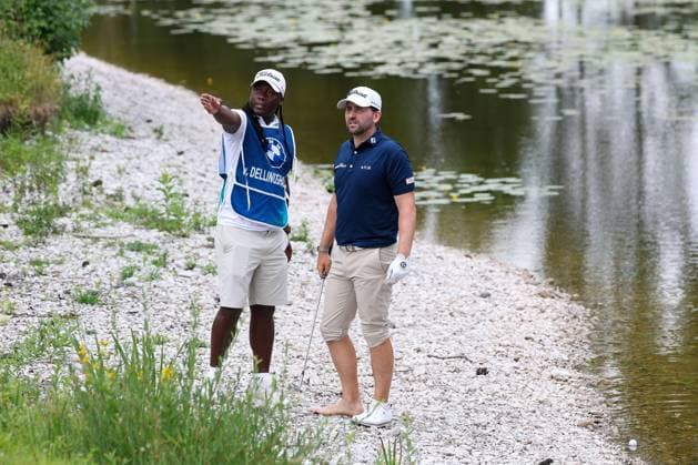 Nicolai von Dellingshausen (GER) schlaegt aus dem Wasser an der 18, 37. BMW International Open 2026, Golf, DP World Tour, Herren, Finale, 05.07.2026 Eichenried Bayern Deutschland *** Nicolai von Dellingshausen (GER) hits a shot out of the water on the 18th hole, 37 BMW International Open 2026, Golf, DP World Tour, Men s, Final, July 5, 2026, Eichenried, Bavaria, Germany Copyright: xkolbert-press ChristianxKolbertx