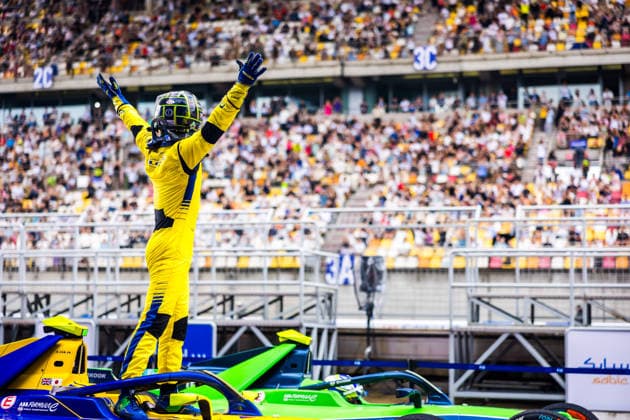 Sport Bilder des Tages 2026 FORMULA E SHANGHAI ePRIX DI GRASSI Lucas (bra), Lola Yamaha ABT Formula E Team, Lola T002, portrait during the Shanghai ePrix, 12th and 13th round of the 2025-26 ABB FIA Formula E World Championship, WM, Weltmeisterschaft on the Shanghai International Circuit from July 3 to 5, 2026 in Shanghai, China - ShanghaiChina  Copyright: xBastienxRouxx