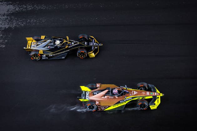 2026 FORMULA E SHANGHAI ePRIX 33 TICKTUM Dan (gbr), Cupra Kiro, Porsche 99X Electric WCG3, 77 BARNARD Taylor (gbr), DS Penske, DS E-Tense FE25, action during the Shanghai ePrix, 12th and 13th round of the 2025-26 ABB FIA Formula E World Championship, WM, Weltmeisterschaft on the Shanghai International Circuit from July 3 to 5, 2026 in Shanghai, China - ShanghaiChina  Copyright: xBastienxRouxx