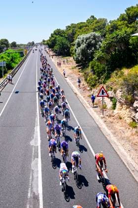 Tour de France 2026 Stage 2 BARCELONA, SPAIN - JULY 05 : Illustration picture of the peloton during stage 2 of the 113rd edition of Tour de France an UCI World Tour 2.UWT cycling road race stage for Men Elite of 182 km with start in Tarragona and finish in Barcelona on July 5, 2026 in Barcelona, Spain, 05 07 2026 ( Motordriver Kurt Vandenborre - Barcelona Spain  Copyright: xTomasxSiskx