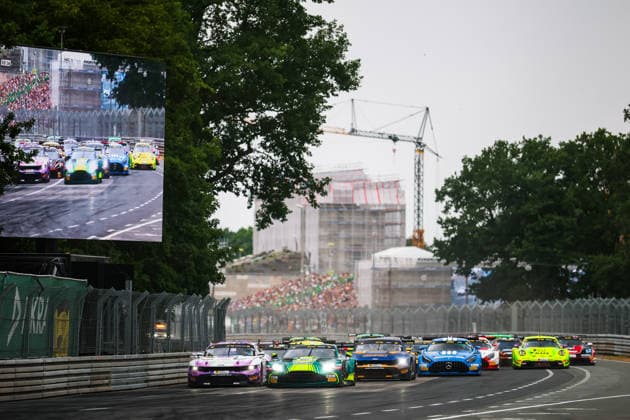 DTM, 7. + 8. Rennen Norisring 2026 7 Aston Martin Vantage AMR GT3 EVO, Comtoyou Racing: Nicki Thiim, 64 Ford Mustang GT3, HRT Ford Racing: Finn Wiebelhaus - picture by Gruppe C Photography Nürnberg Norisring Bayern Germany Copyright: xGruppexCxPhotographyx