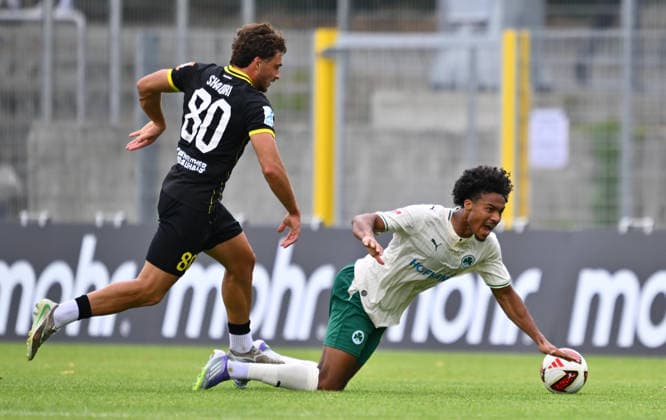 05.07.2026 - Fussball - Saison 2026 2027 - Testspiel Freundschaftsspiel - SpVgg Bayreuth - SpVgg Greuther Fürth ( Kleeblatt ) - - Sportfoto Zink - xwoxzix - regulations prohibit any use of photographs as image sequences and or quasi-video - only for editorial use - Erijon Shaqiri (80,SpVgg Bayreuth ) David Abrangao (40, SpVgg Greuther Fürth ) *** July 5, 2026 Soccer Season 2026–2027 Exhibition Match Friendly Match SpVgg Bayreuth SpVgg Greuther Fürth Kleeblatt Sports Photo Zink xwoxzix Regulations prohibit any use of photographs as image sequences and or quasi-video; for editorial use only Erijon Shaqiri 80, SpVgg Bayreuth; David Abrangao 40, SpVgg Greuther Fürth