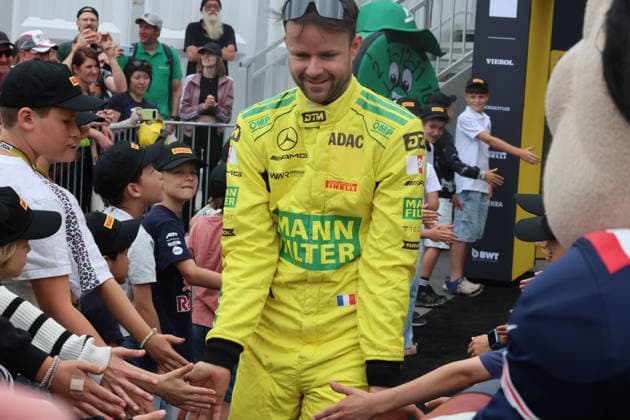 Nürnberg, Deutschland 03. - 05. Juli 2026: DTM - 2026 - Norisring - Sonntag Rennen 2 Im Bild: Jules Gounon (FRA 48) im Portrait bei der Fahrerpräsentation Norisring Bayern *** Nuremberg, Germany, July 3–5, 2026, DTM 2026 Norisring, Sunday, Race 2. Pictured: Jules Gounon (FRA) 48 in a close-up shot during the drivers presentation at the Norisring in Bavaria. Copyright: xFotostandx xFabianxWernerx