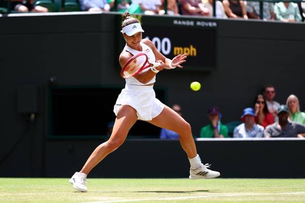 Iva Jovic during her fourth round match Wimbledon Tennis Championships, Day 7, The All England Lawn Tennis and Croquet Club, London, UK - 05 Jul 2026London The All England Lawn Tennis and United Kingdom  Copyright: xJamesxMarsh Shutterstockx 16976811t