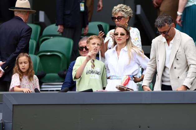 Jelena Djokovic with children Stefan and Tara Wimbledon Tennis Championships, Day 7, The All England Lawn Tennis and Croquet Club, London, UK - 05 Jul 2026London The All England Lawn Tennis and United Kingdom  Copyright: xKieranxMcManus Shutterstockx 16976813r