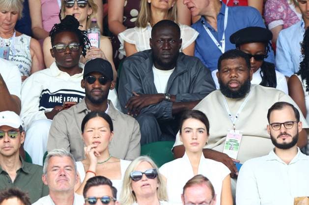Cathch, Malachy Kirby, Stormzy and Little Simz watching the action on Centre Court Wimbledon Tennis Championships, Day 7, The All England Lawn Tennis and Croquet Club, London, UK - 05 Jul 2026London The All England Lawn Tennis and United Kingdom  Copyright: xKieranxMcManus Shutterstockx 16976813aq
